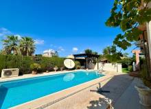 Venta - Villa / Semi adosado - Orihuela Costa - Cabo Roig