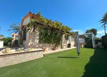 Venta - Villa / Semi adosado - Orihuela Costa - Cabo Roig