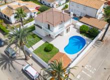 Venta - Villa / Semi adosado - Orihuela Costa - Cabo Roig 