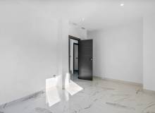 Venta - Villa / Semi adosado - Orihuela Costa - Campoamor