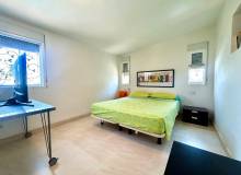 Venta - Villa / Semi adosado - Orihuela Costa - La Zenia