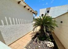 Venta - Villa / Semi adosado - Orihuela Costa - La Zenia