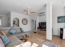 Venta - Villa / Semi adosado - Orihuela Costa - Las Ramblas