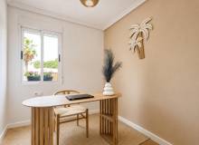 Venta - Villa / Semi adosado - Orihuela Costa - Punta Prima