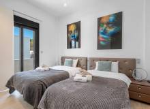 Venta - Villa / Semi adosado - Orihuela Costa - Villamartín