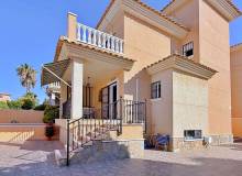 Venta - Villa / Semi adosado - Orihuela - Orihuela Costa