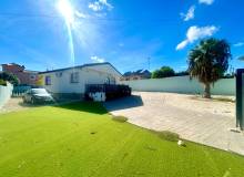 Venta - Villa / Semi adosado - Pilar de la Horadada - Pinar de Campoverde