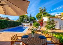 Venta - Villa / Semi adosado - Punta Prima