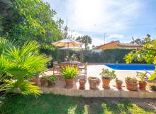 Venta - Villa / Semi adosado - Punta Prima