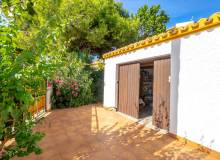 Venta - Villa / Semi adosado - Punta Prima