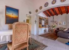 Venta - Villa / Semi adosado - Punta Prima