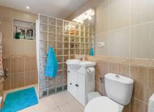 Venta - Villa / Semi adosado - Punta Prima