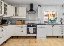 Venta - Villa / Semi adosado - Punta Prima