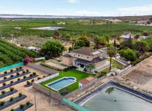 Venta - Villa / Semi adosado - San Miguel de Salinas