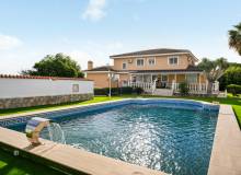 Venta - Villa / Semi adosado - San Miguel de Salinas