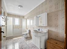 Venta - Villa / Semi adosado - San Miguel de Salinas