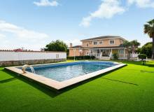 Venta - Villa / Semi adosado - San Miguel de Salinas