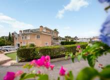 Venta - Villa / Semi adosado - San Miguel de Salinas