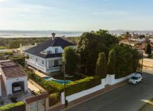 Venta - Villa / Semi adosado - Torreta