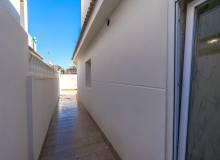 Venta - Villa / Semi adosado - Torrevieja - El chaparral
