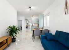 Venta - Villa / Semi adosado - Torrevieja - El chaparral