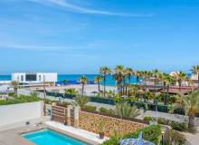 Venta - Villa / Semi adosado - Torrevieja - La Mata