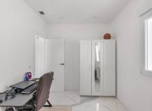 Venta - Villa / Semi adosado - Torrevieja - Los Balcones
