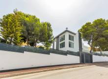 Venta - Villa / Semi adosado - Torrevieja - Los Balcones