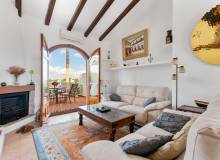 Venta - Villa / Semi adosado - Villamartin