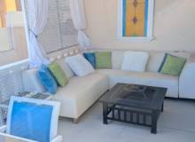 Venta - Villa / Semi adosado - Villamartin