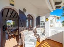 Venta - Villa / Semi adosado - Villamartin