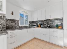 Venta - Villa / Semi adosado - Villamartin