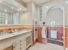 Venta - Villa / Semi adosado - Villamartin