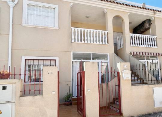 Villa / Parhus - Resale - La Matanza - La Matanza