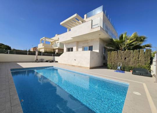 Villa / Parhus - Resale - La Zenia - La Zenia