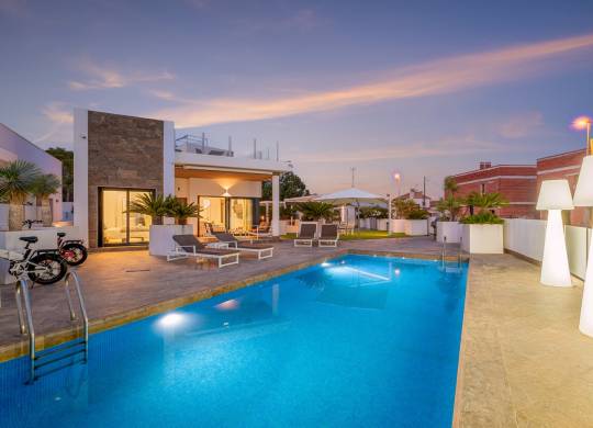 Villa / Parhus - Resale - Orihuela Costa - Villamartín