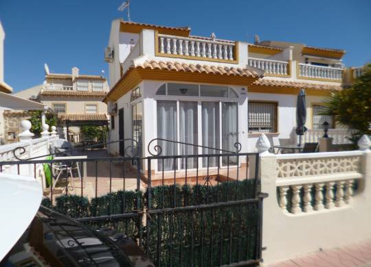 Villa / Parhus - Resale - Playa Flamenca - Playa Flamenca