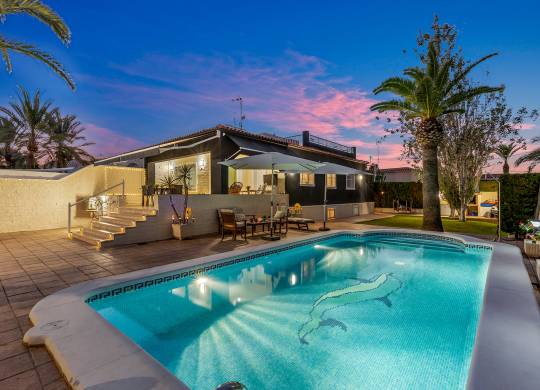 Villa / Parhus - Resale - Torrevieja - A-94478