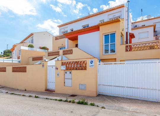 Villa / Semi adosado - Venta - Alfas del Pí - Alfas del Pí