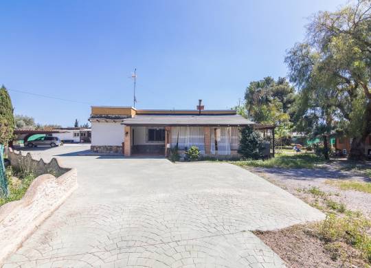 Villa / Semi adosado - Venta - Elche C - Elche C