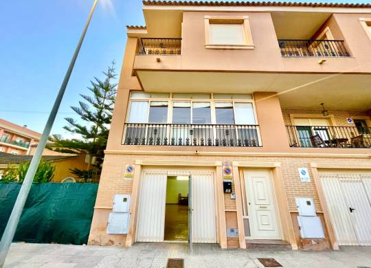 Villa / Semi detached - Resale - Almoradí - Almoradi