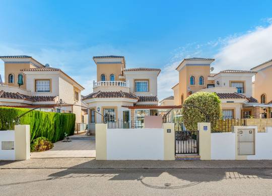 Villa / Semi detached - Resale - Guardamar del Segura - Guardamar del Segura