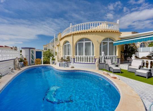 Villa / Semi detached - Resale - Villamartin - Villamartin